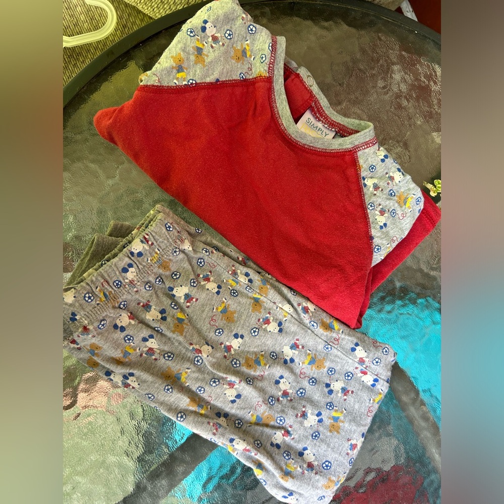 Simply basic | 2 piece pajama set soccer dog and bear | size 24m